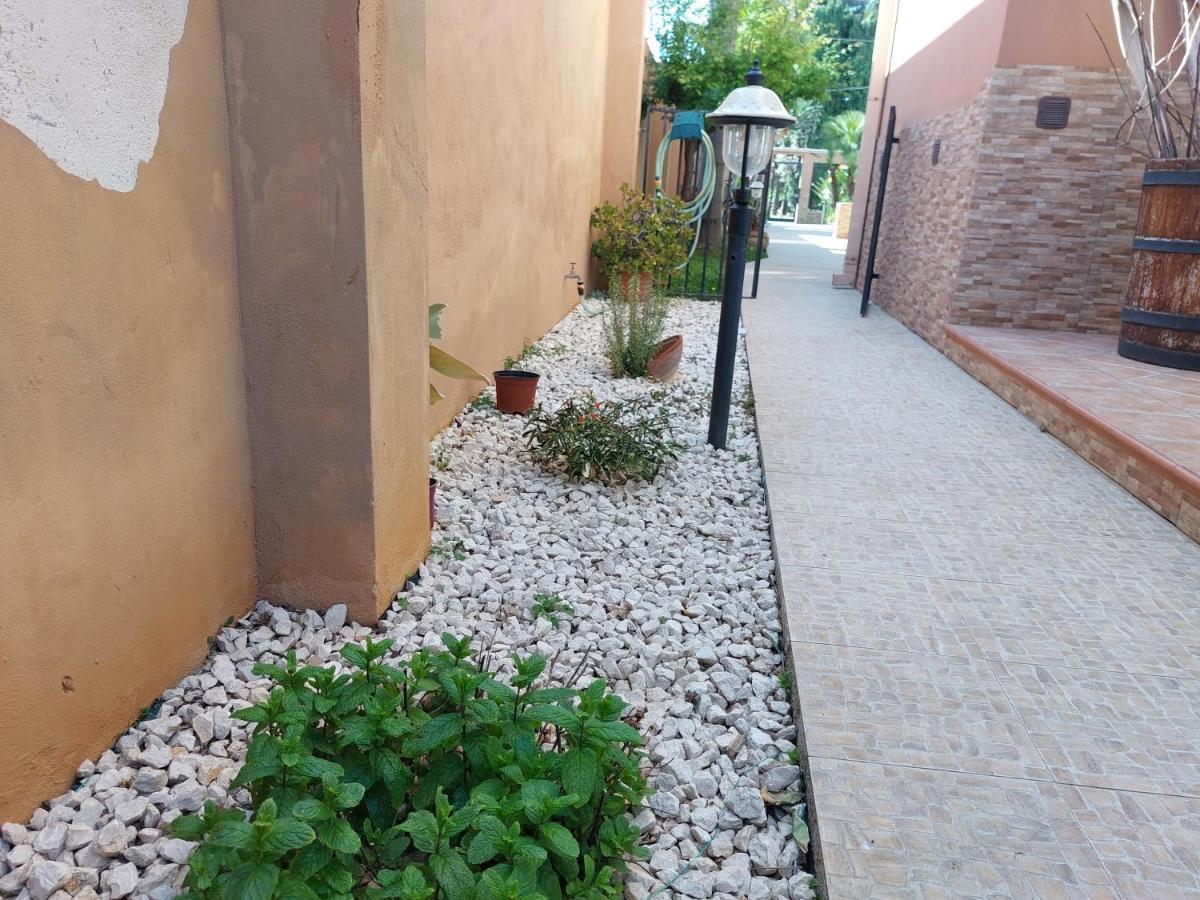 Casa Con Giardino Giacalone Aparthotel Mazara del Vallo Exterior photo